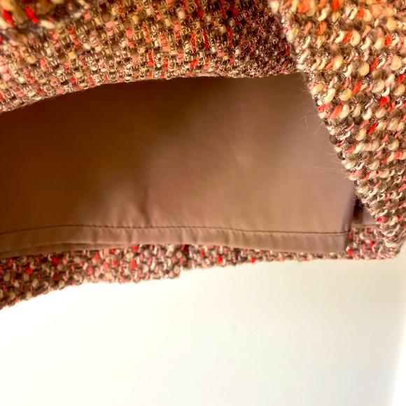 Classic Pencil Skirt - Picture 4 of 6